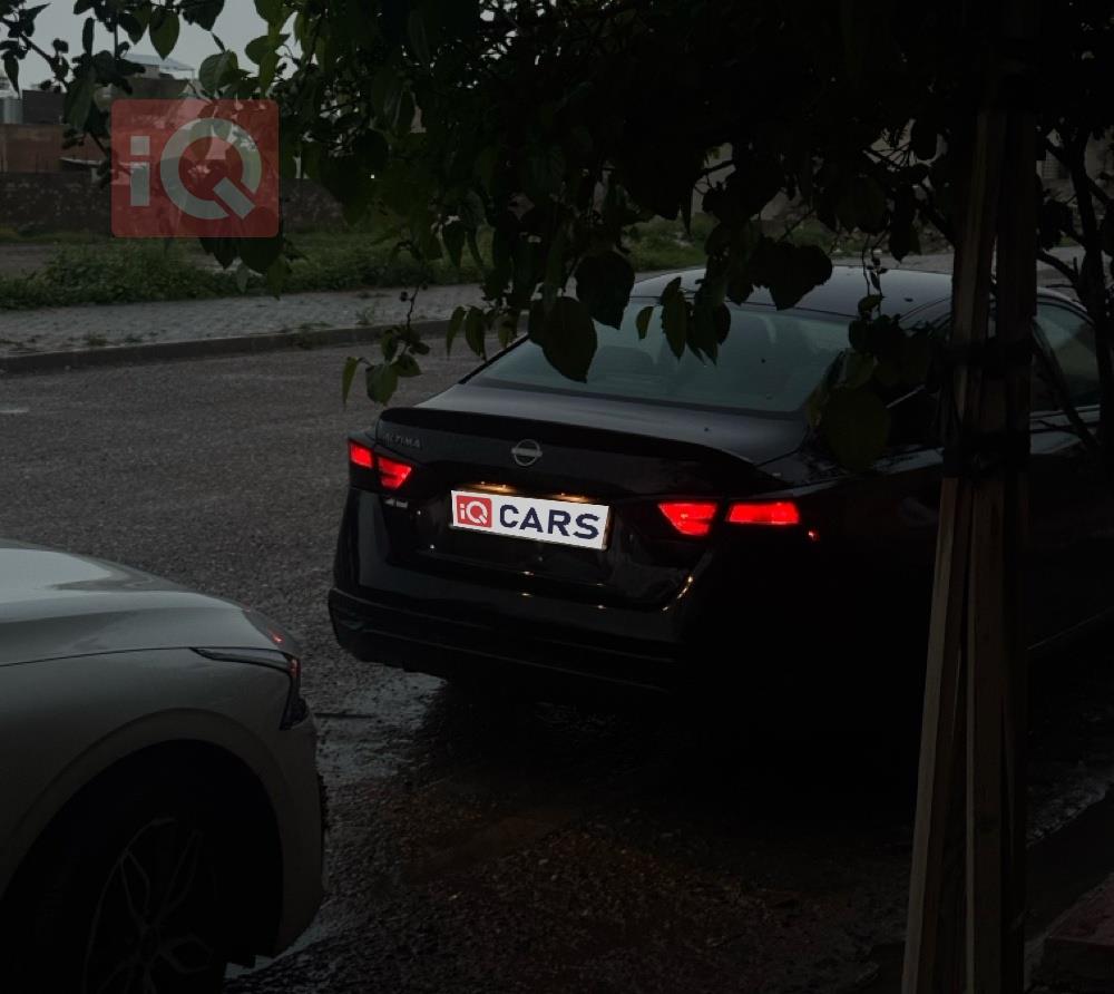 نيسان ألتيما